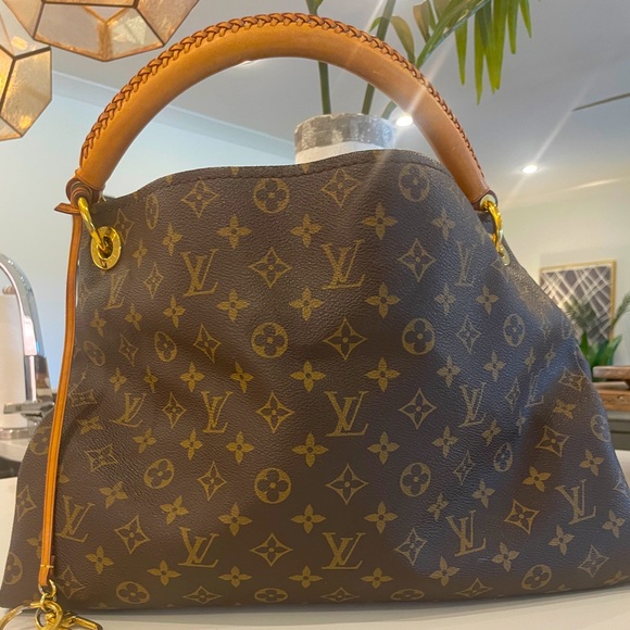 Louis Vuitton Artsy MM Monogram Shoulder Bag Tote Purse (CA1141) Gently used. - Picture 1 of 17
